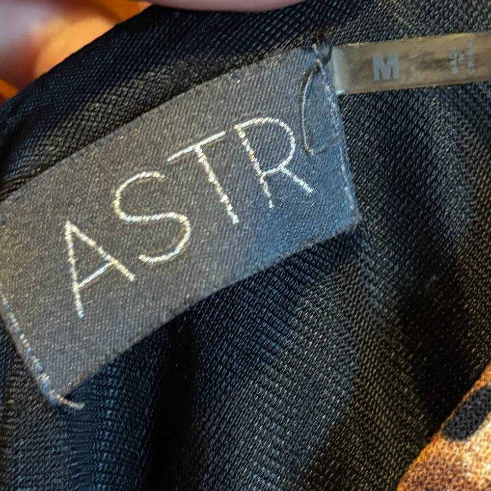 Astr Leopard Print Form Fitting Cocktail Dress Si… - image 3